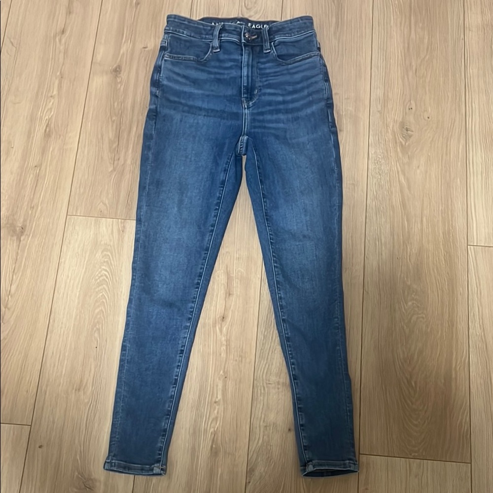 American Eagle Outfitters High Rise Blue Jeans